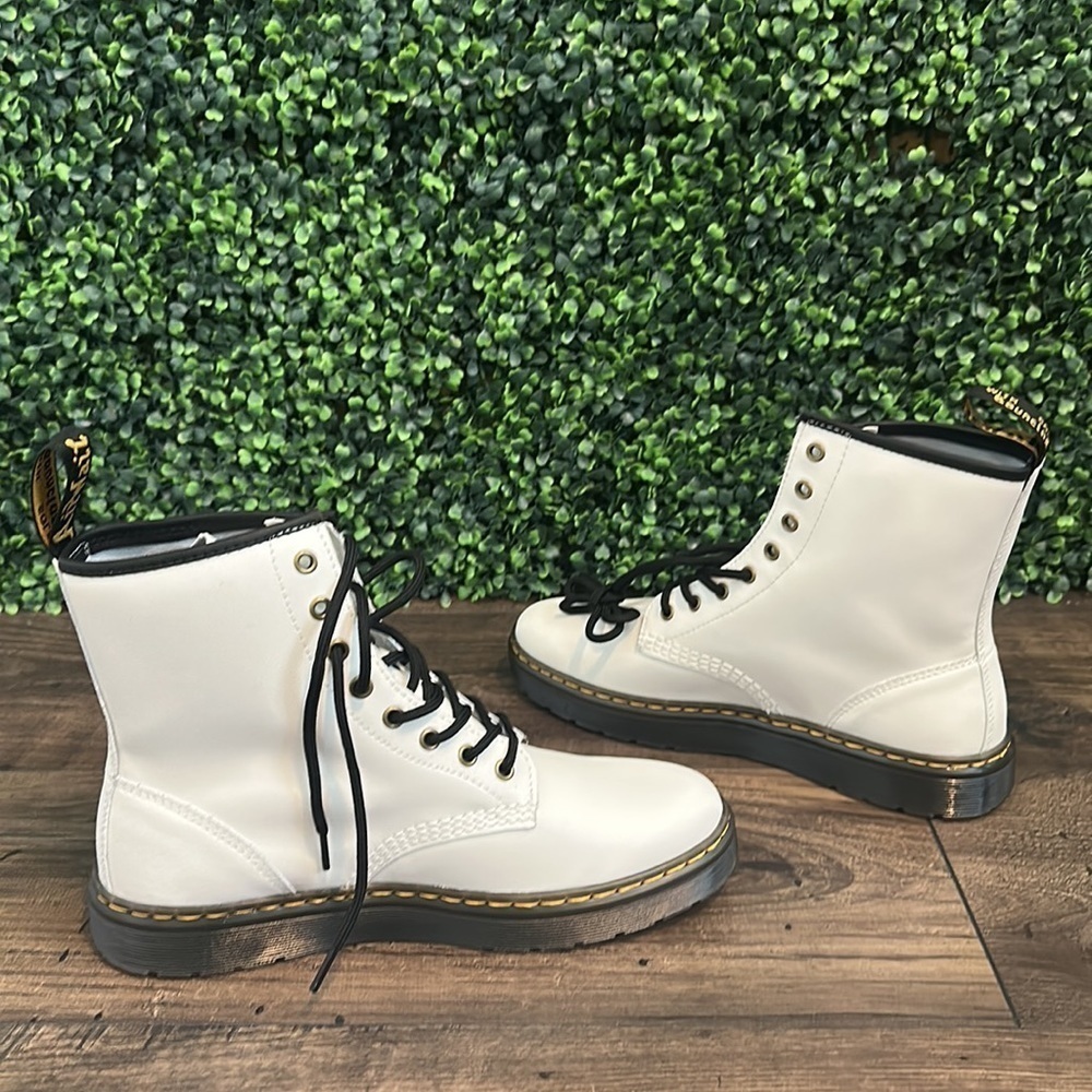 Women's Dr. Martens Zavala Combat Boots Brand NEW - Picture 8 of 10